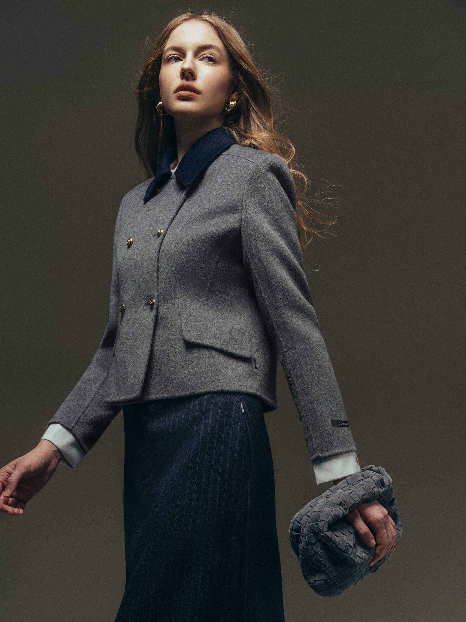 Áo dạ handmade dáng ngắn phối cổ